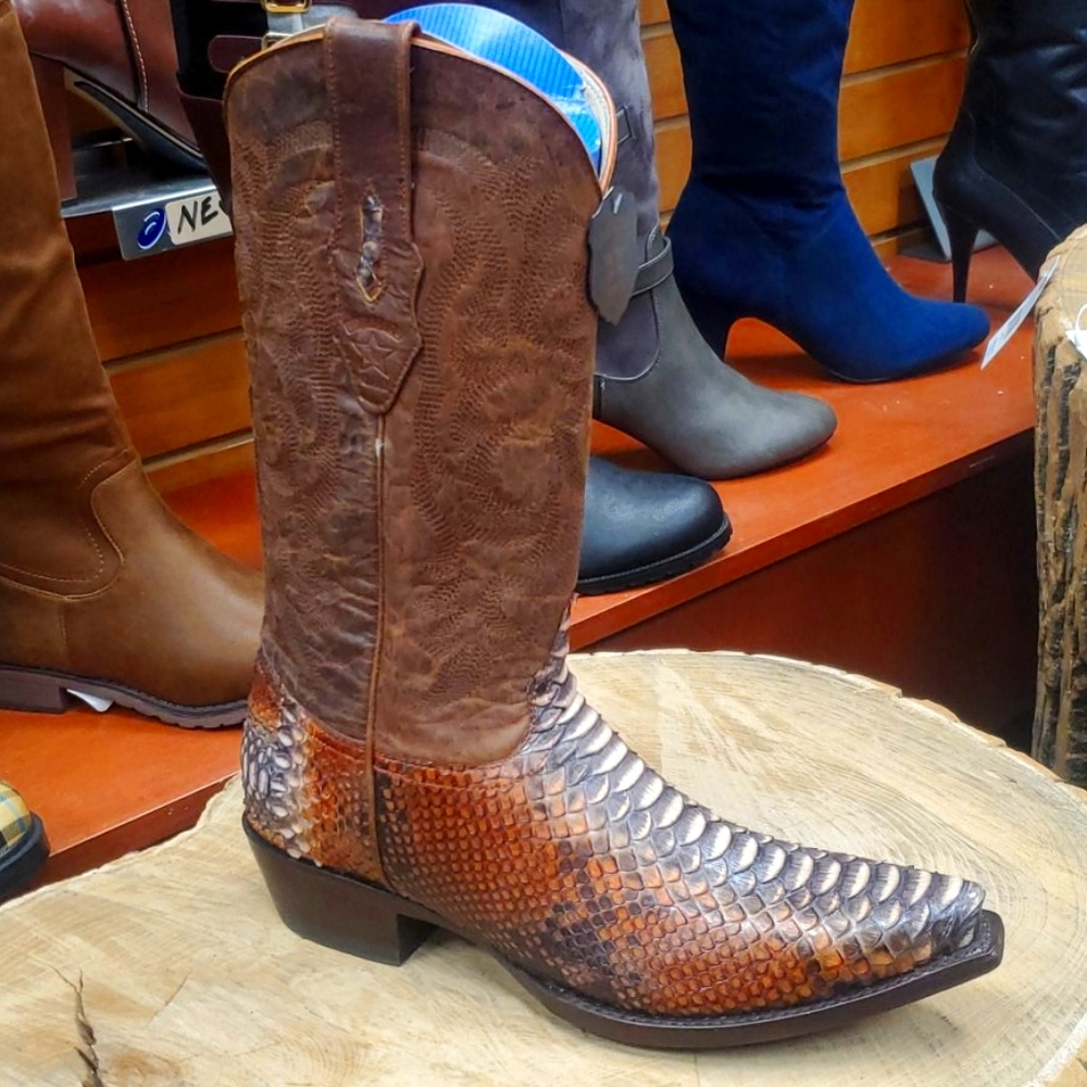 Brand New Los Altos Python Boots